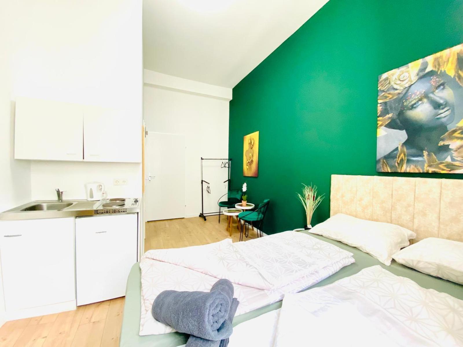 Apartment 8 Fully Equipped Studio Shared Apt W Terrace Margareten Vienna