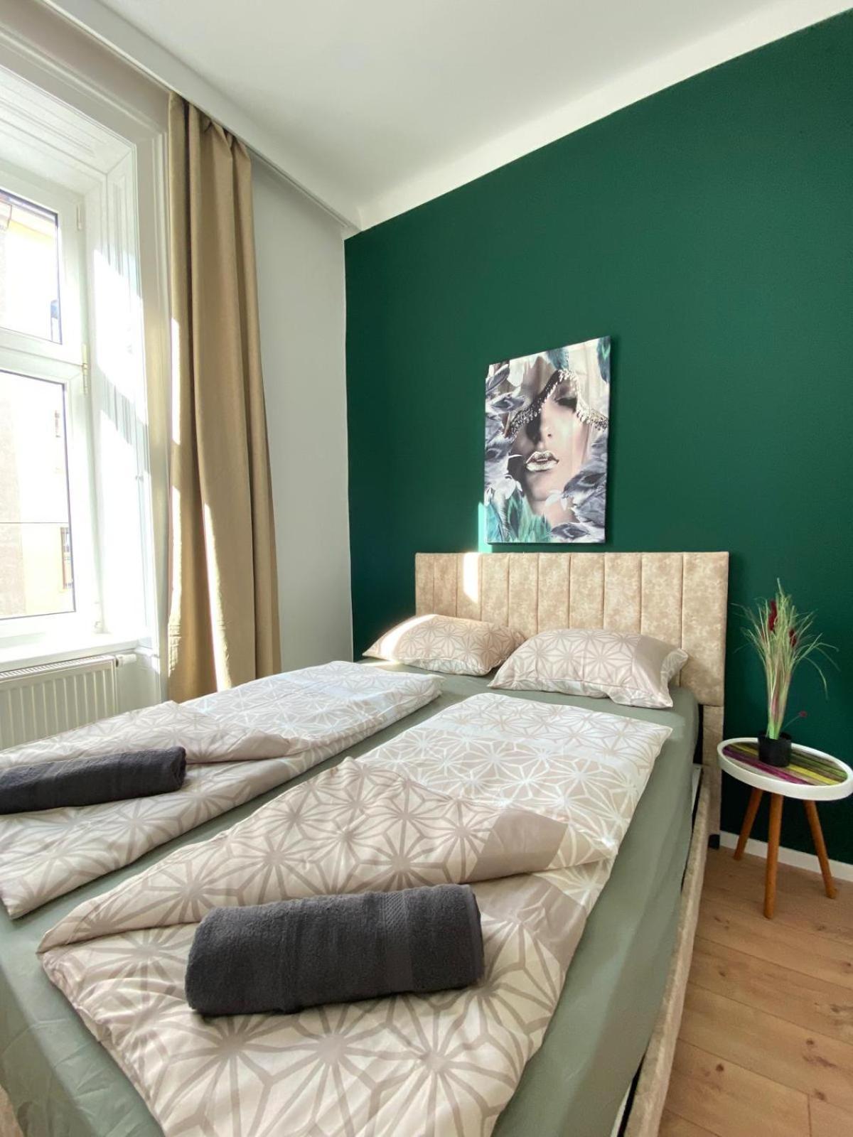 8 Fully Equipped Studio Shared Apt W Terrace Margareten Vienna