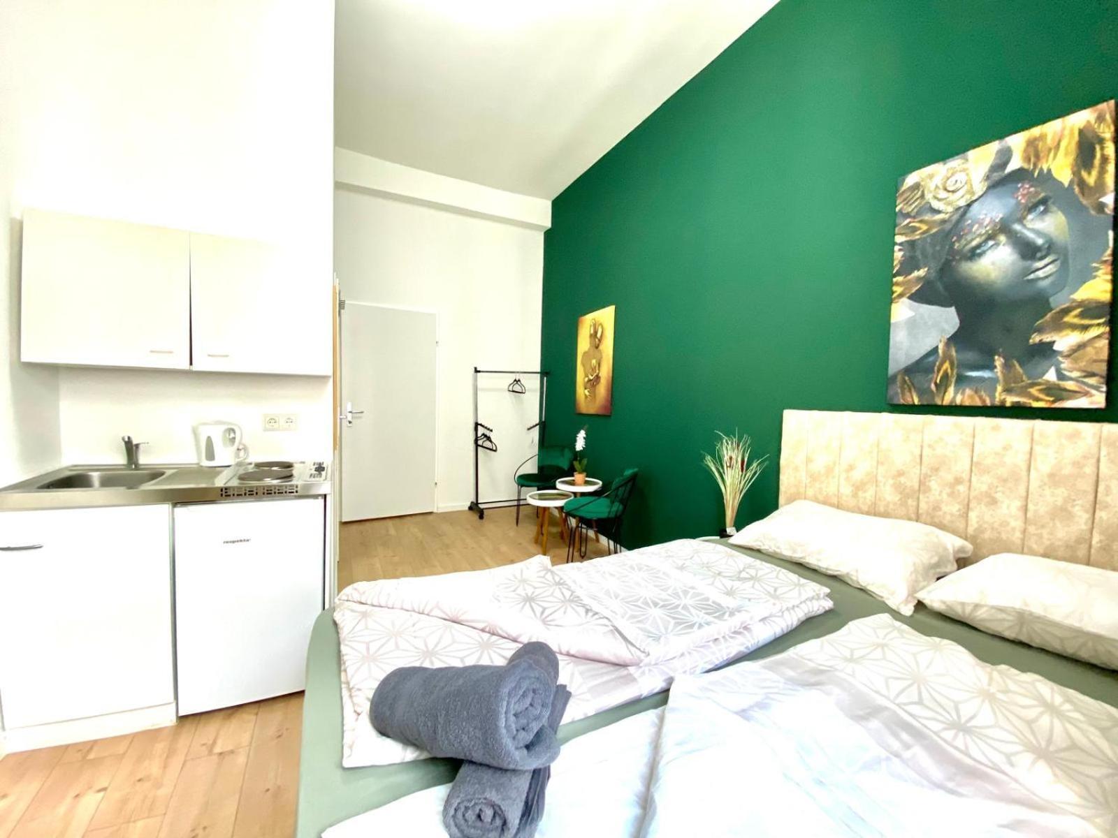 8 Fully Equipped Studio Shared Apt W Terrace Margareten Vienna