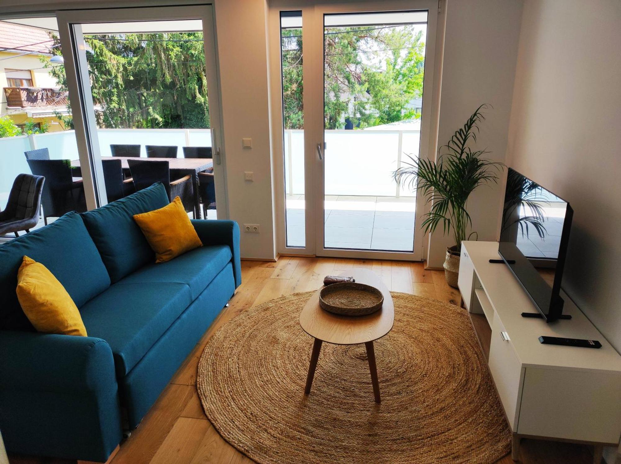 Apartment Roksox-home Gegenueber Des International Center Und Kaiserwasser