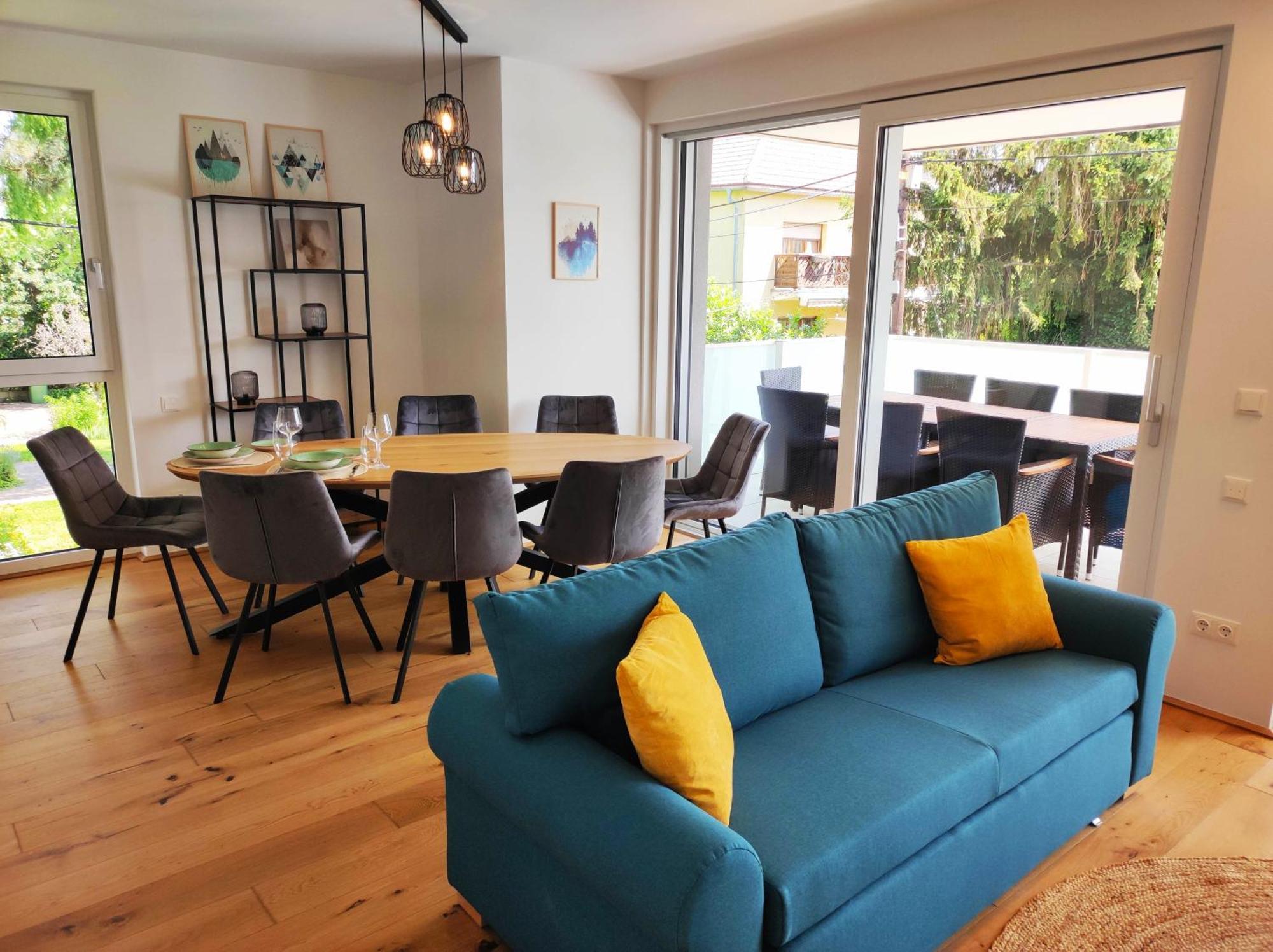 Apartment Roksox-home Gegenueber Des International Center Und Kaiserwasser