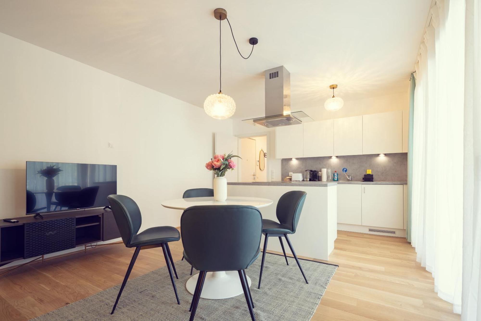 Meverling Lemon 4 Apartment *