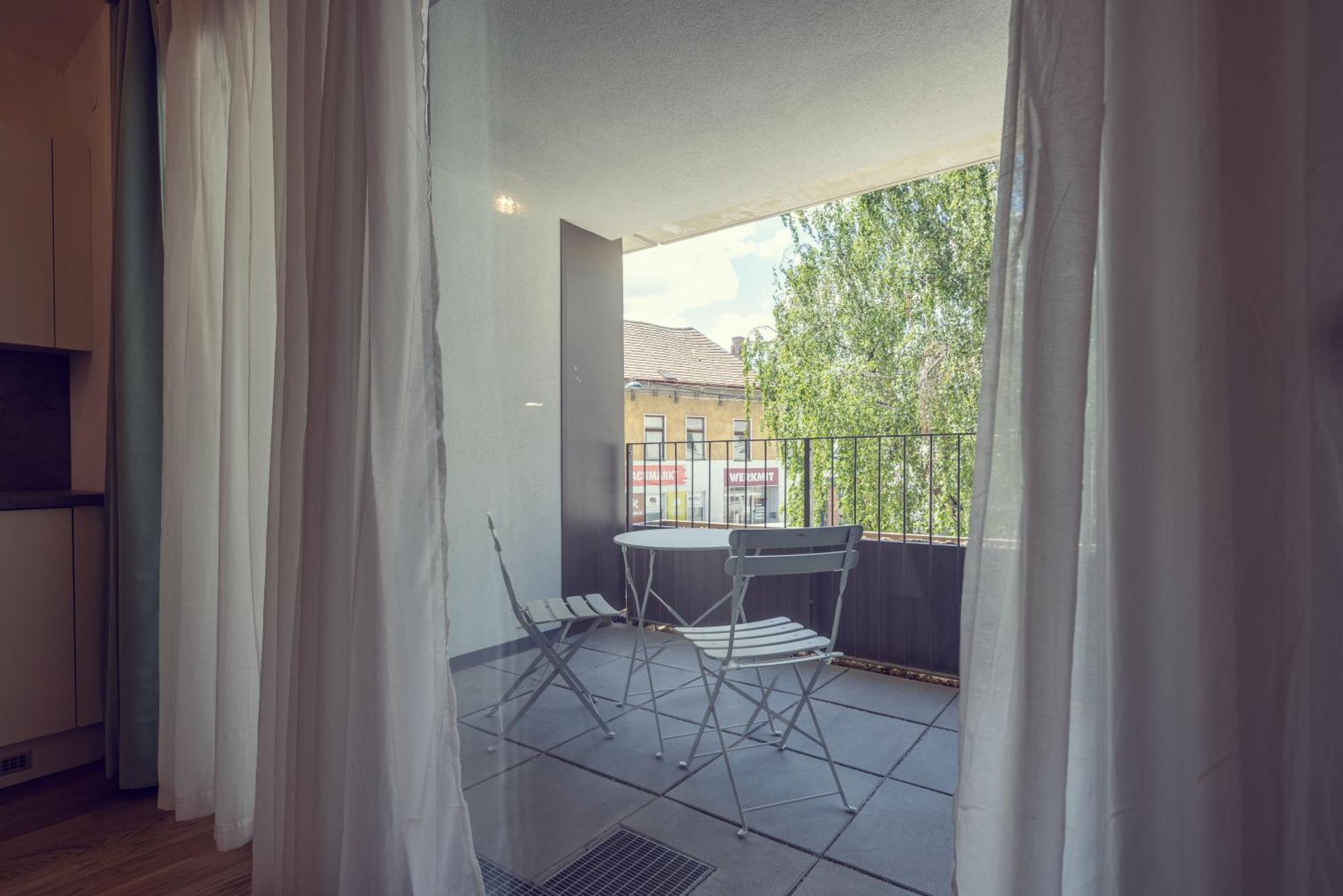 Meverling Lemon 4 Apartment
