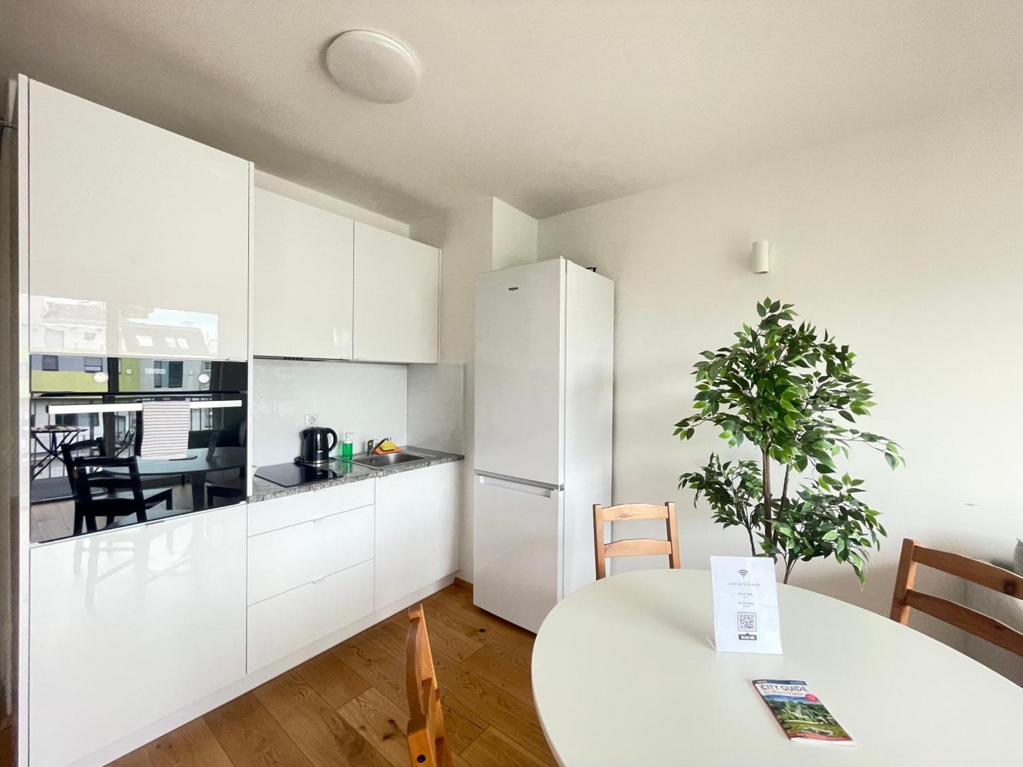 Stad10 - Very Close To Subway U2 Stadlau Apartment Vienna