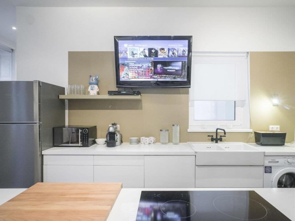 Inviting In Apartment *