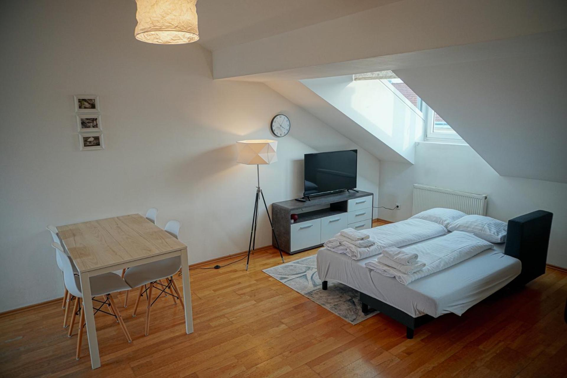 Apartment Sonniges Mit Terrasse, 15min Ins Zentrum *