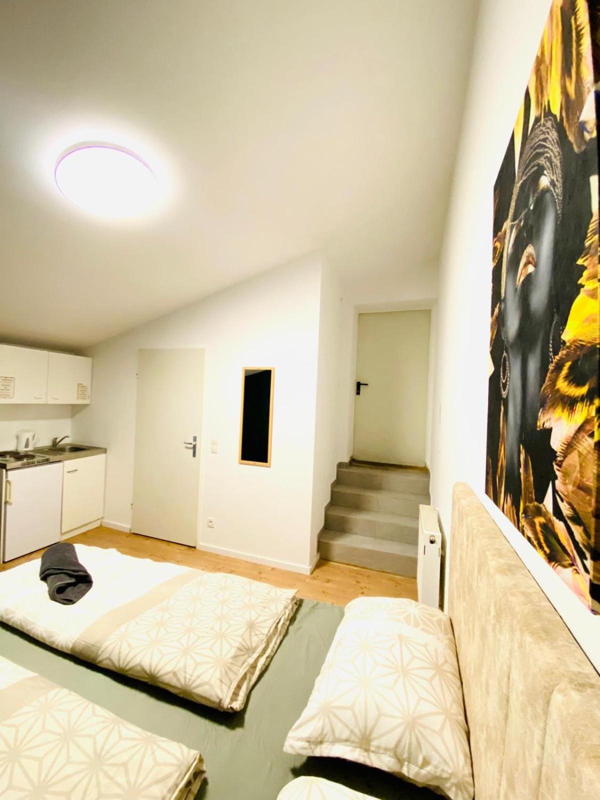 8 Fully Equipped Studio Apt W Terrace Margareten Apartment
