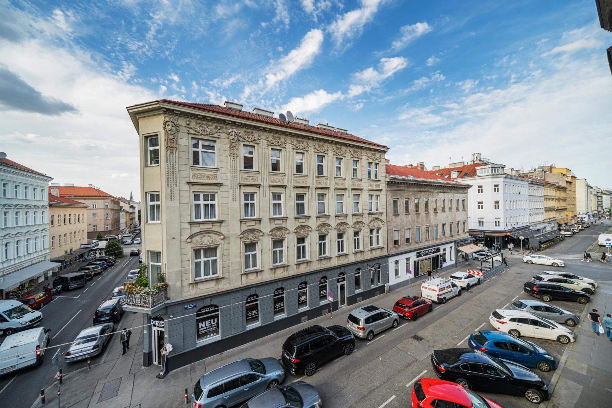 Big For 10 People Apartment Vienna