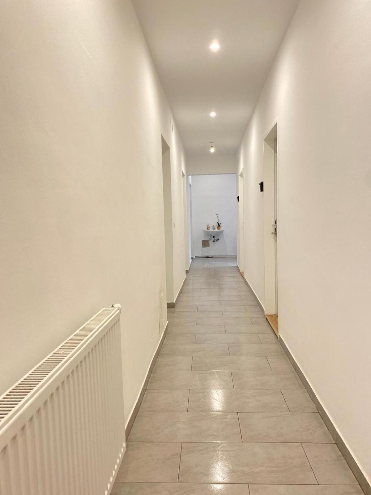 Apartment 8 Fully Equipped Studio Shared Apt W Terrace Margareten Vienna