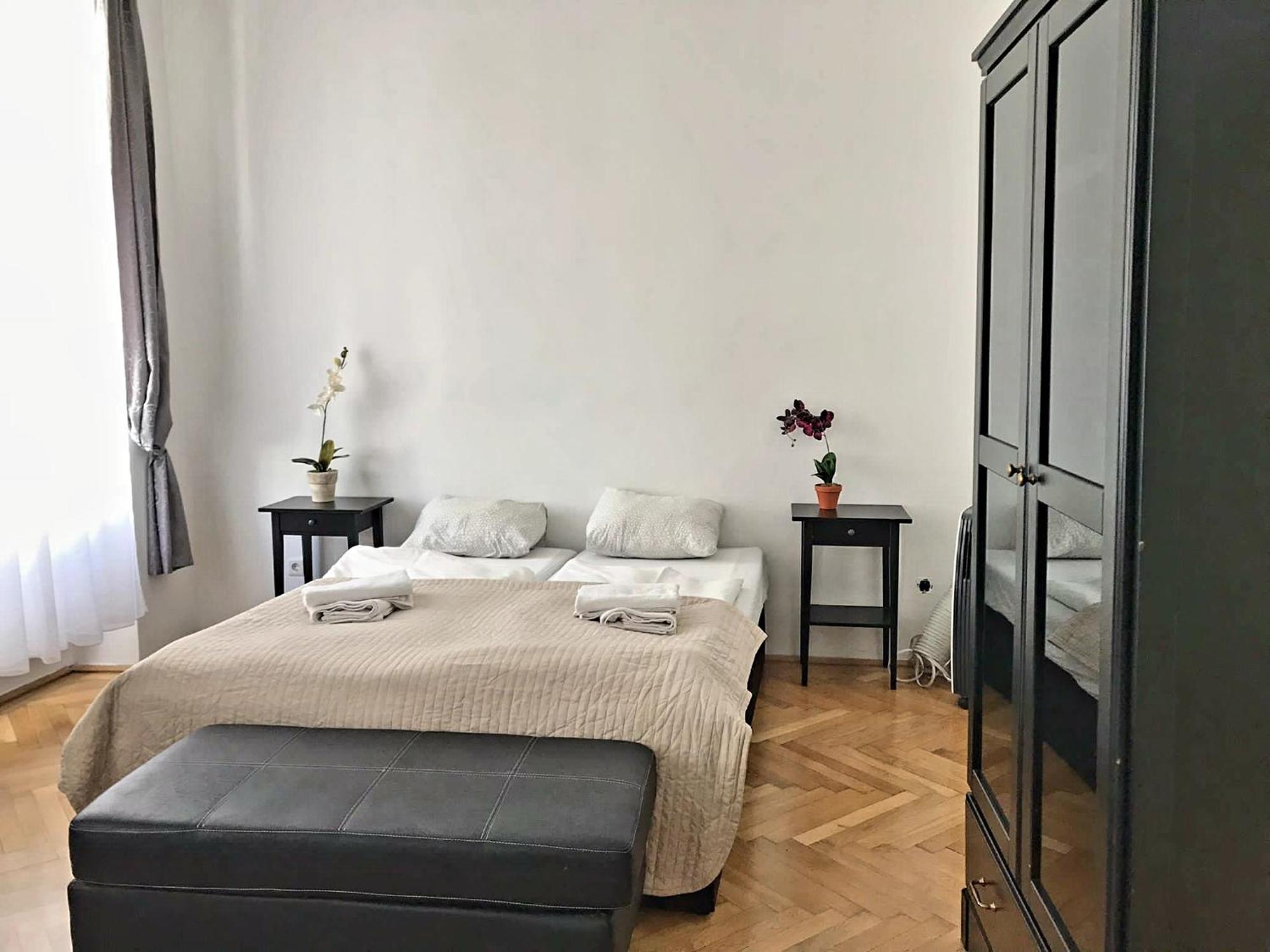 Aparthotel Urban Serviced *