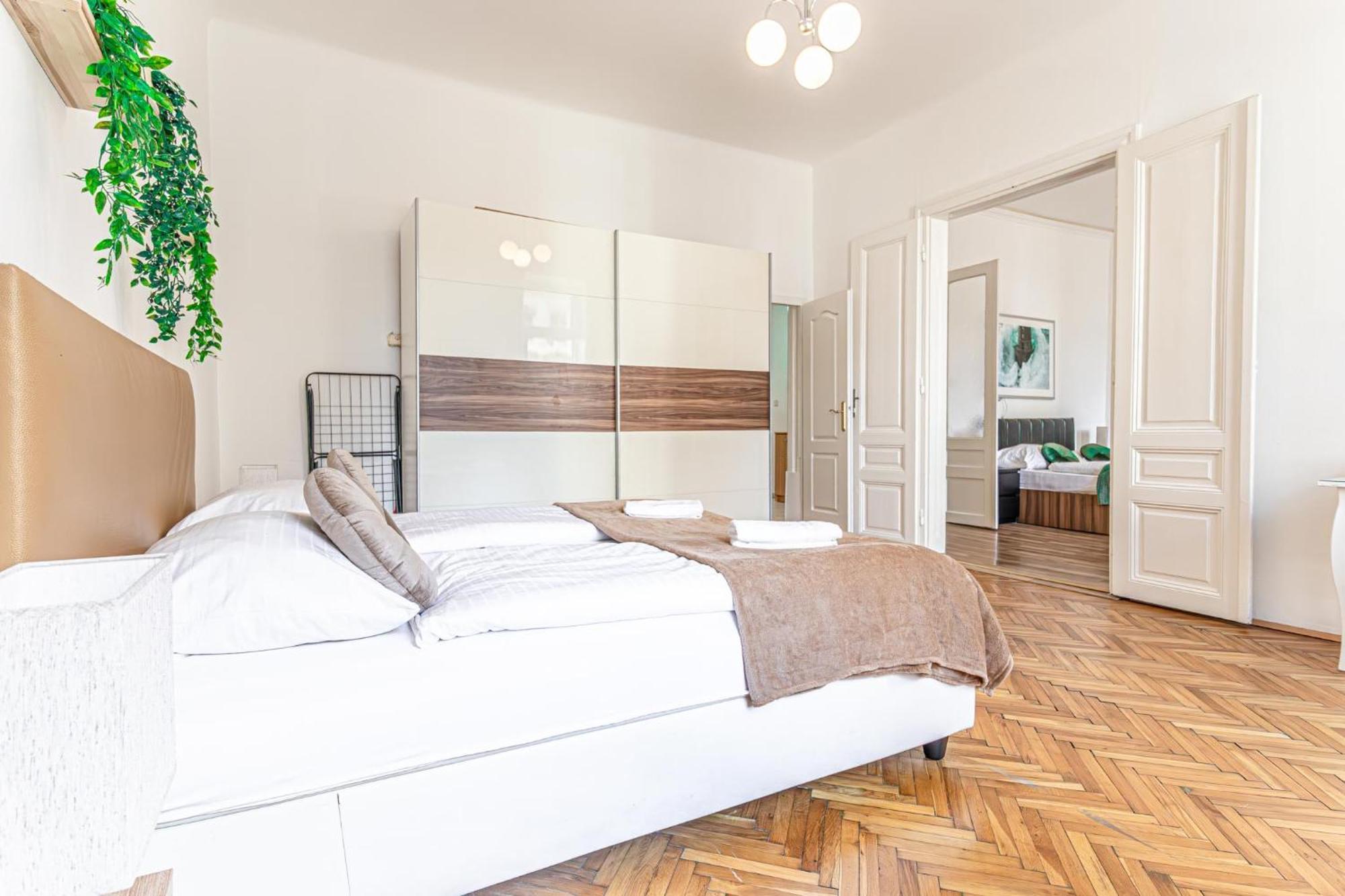Timeless Vienna: 2br In The Historic District * Vienna