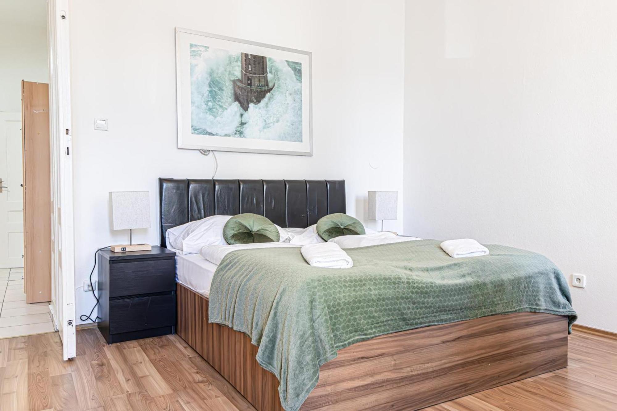 Timeless Vienna: 2br In The Historic District