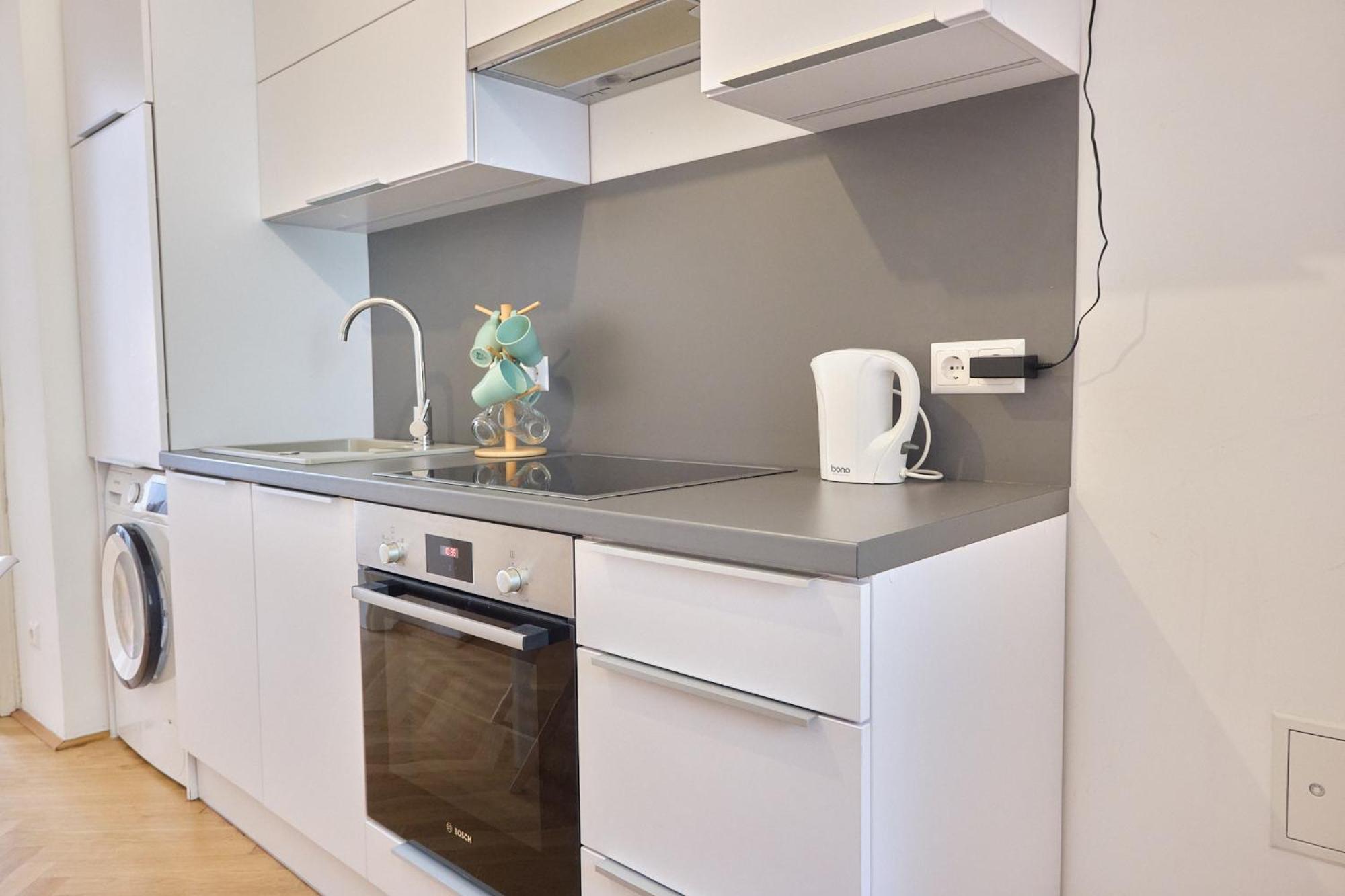 Apartment Chic - Near U3 Metro Vienna