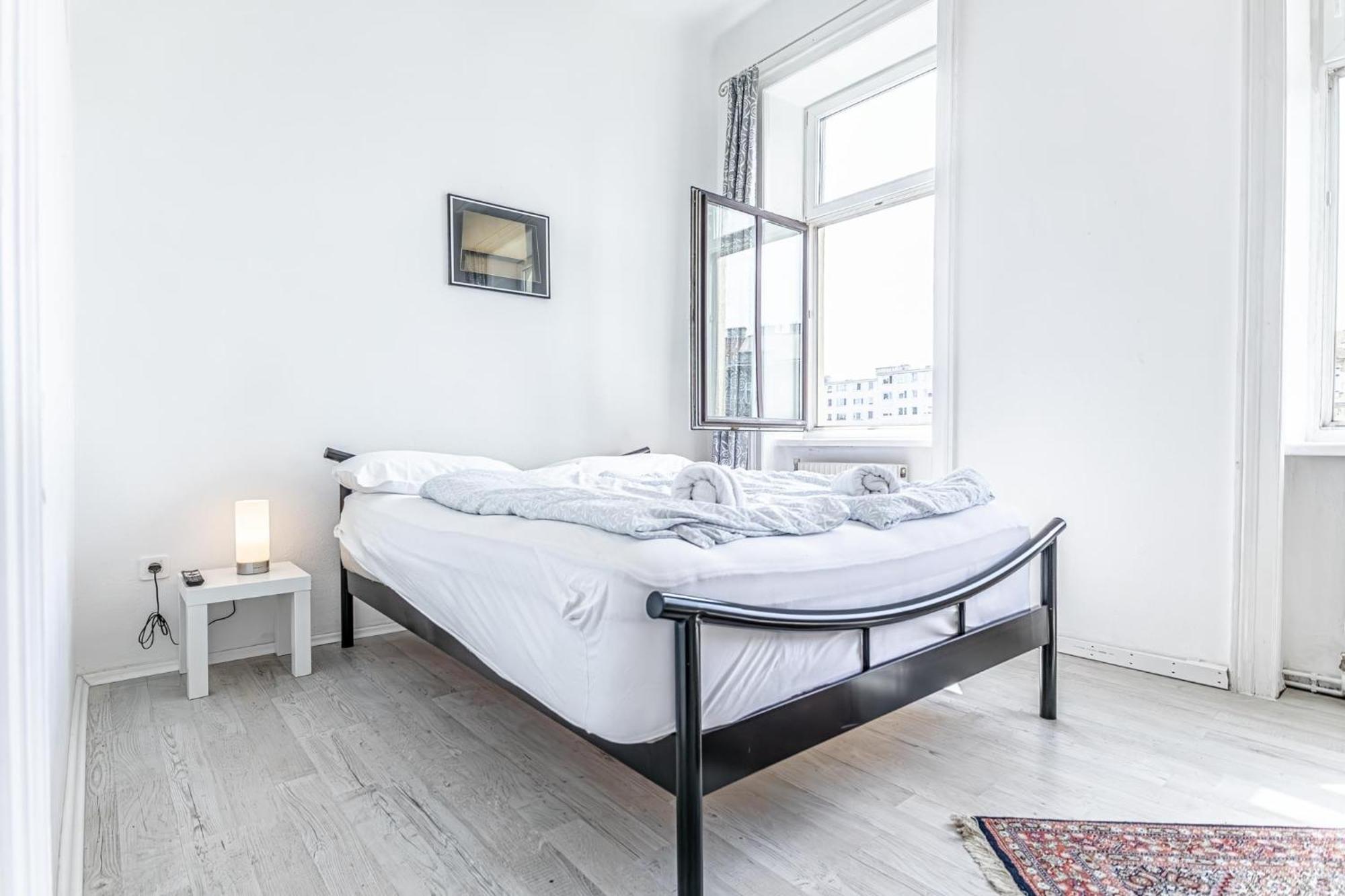 Apartment Comfy 3br Shared - U6 Subway, Danube & Millenium *