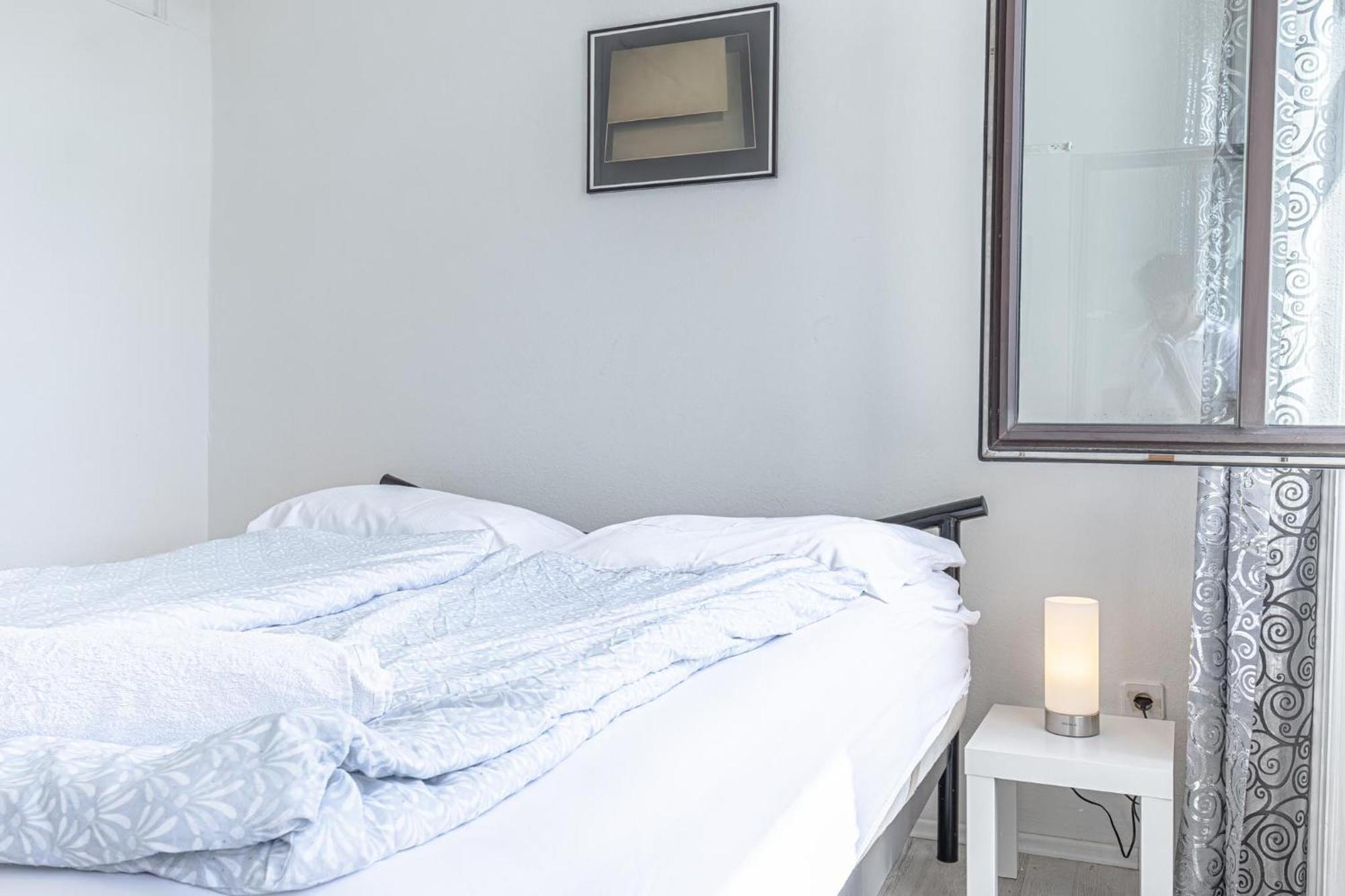 Comfy 3br Shared - U6 Subway, Danube & Millenium Apartment *