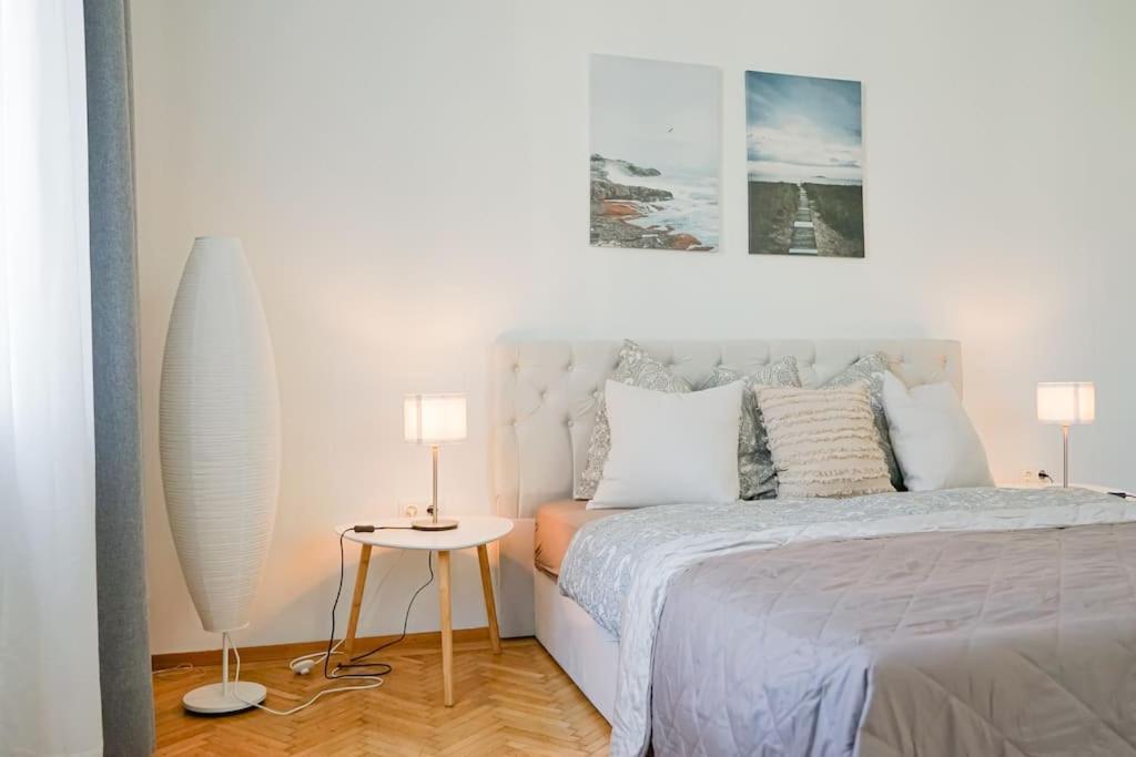 Charmante Altbauwohnung 72qm Apartment Vienna