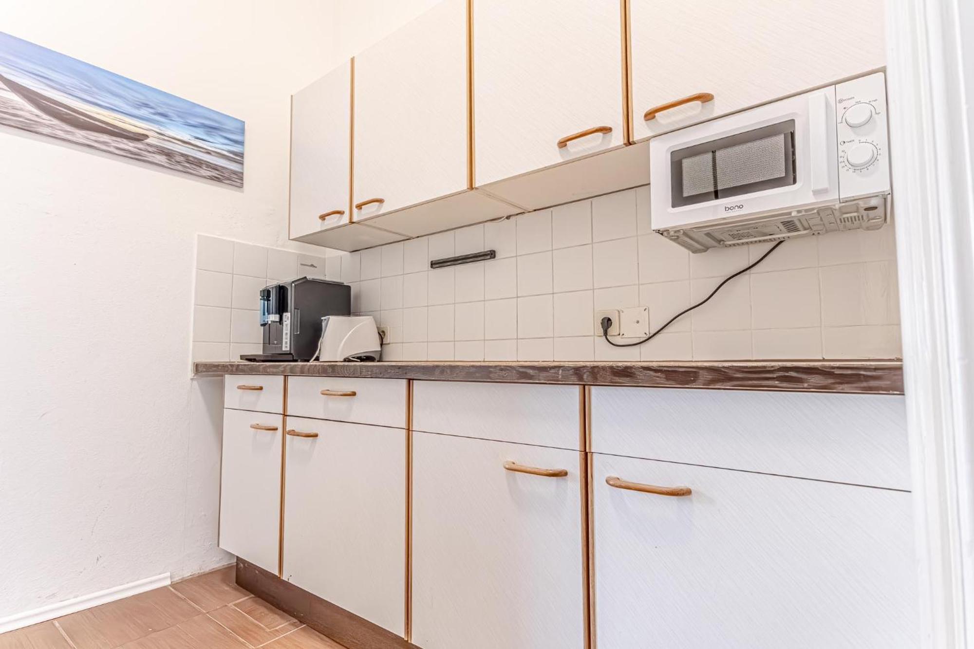 Apartment Comfy 3br Shared - U6 Subway, Danube & Millenium Vienna