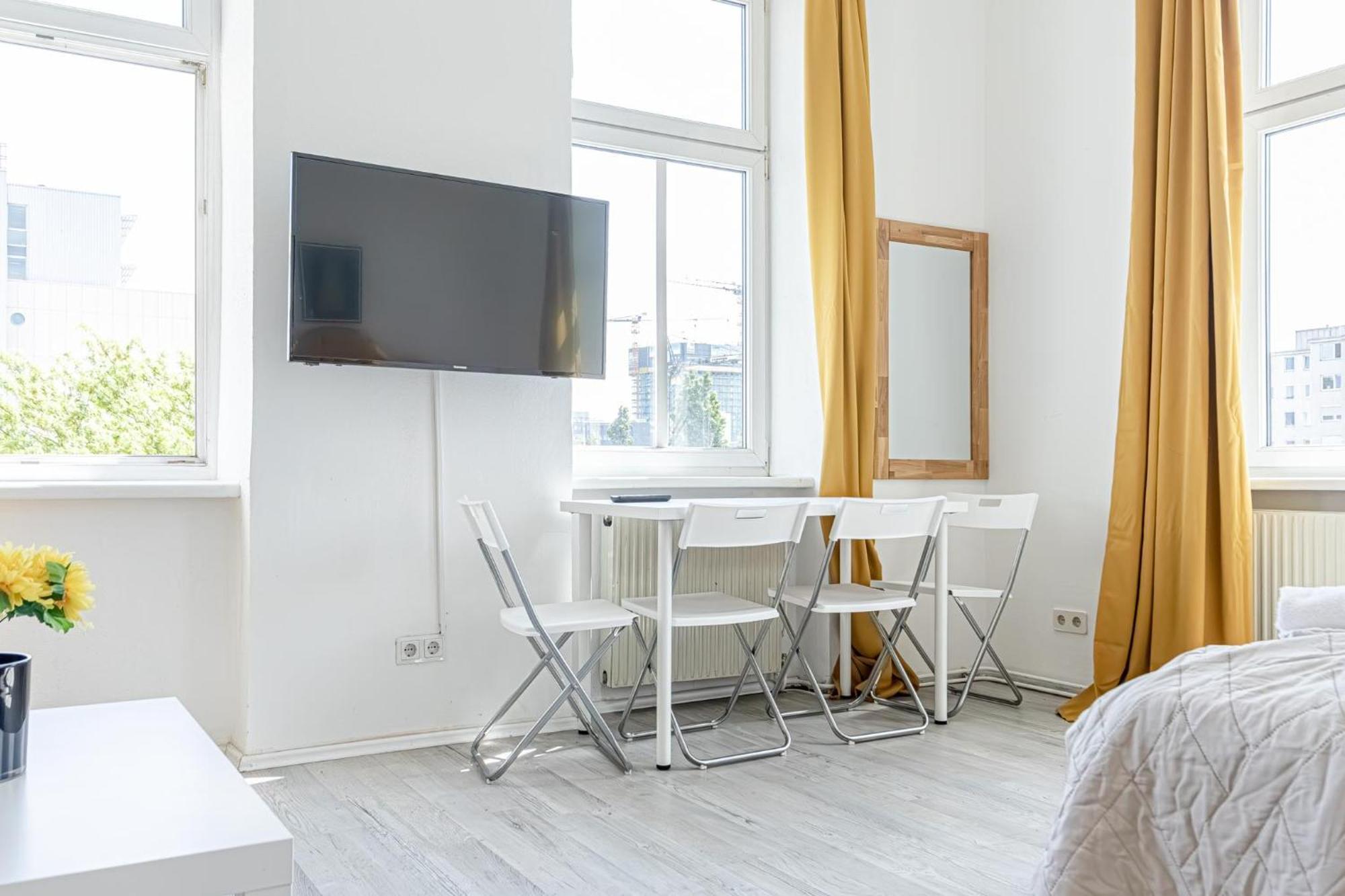 Apartment Comfy 3br Shared - U6 Subway, Danube & Millenium