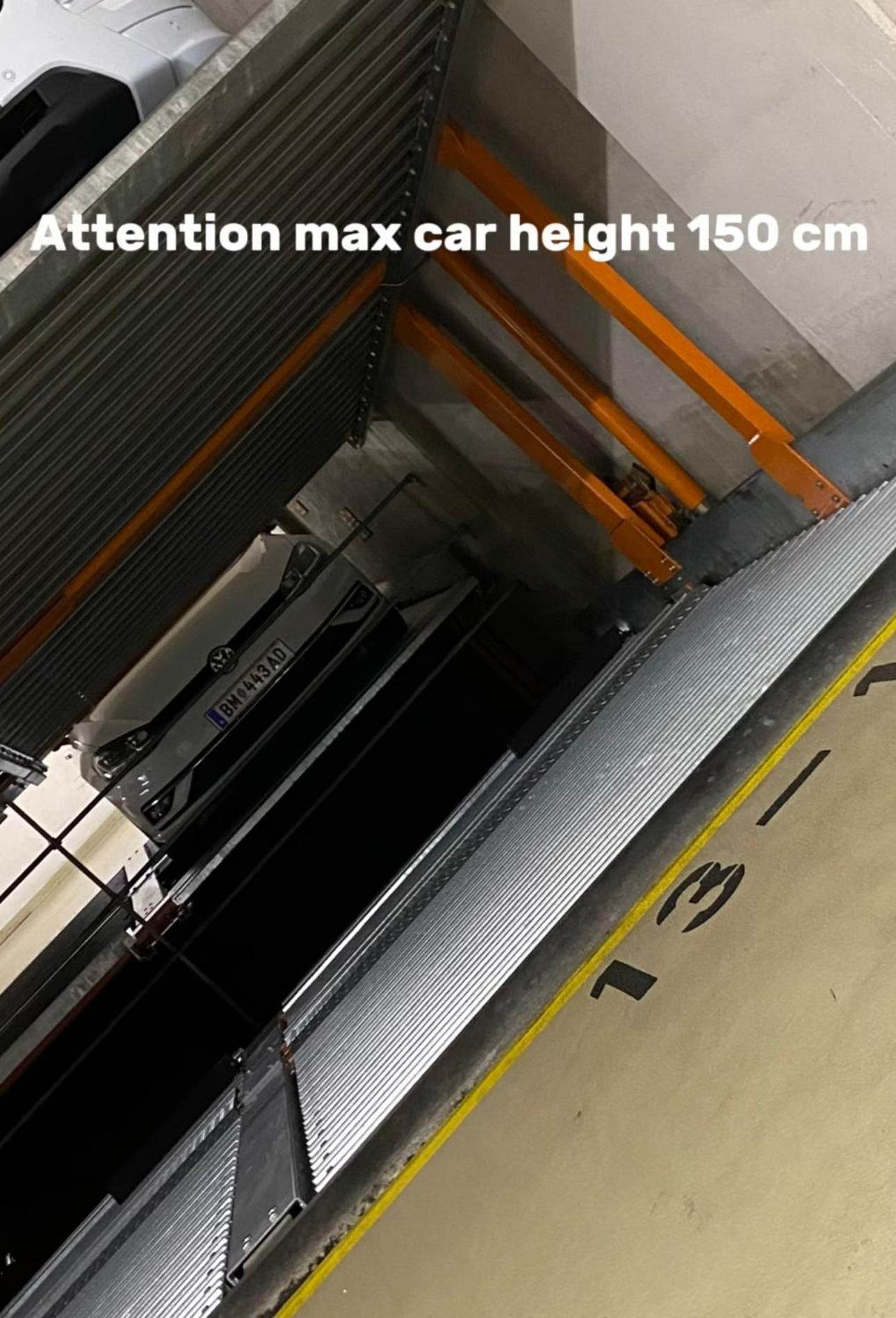 Citycenter+terrace+parking Apartment *