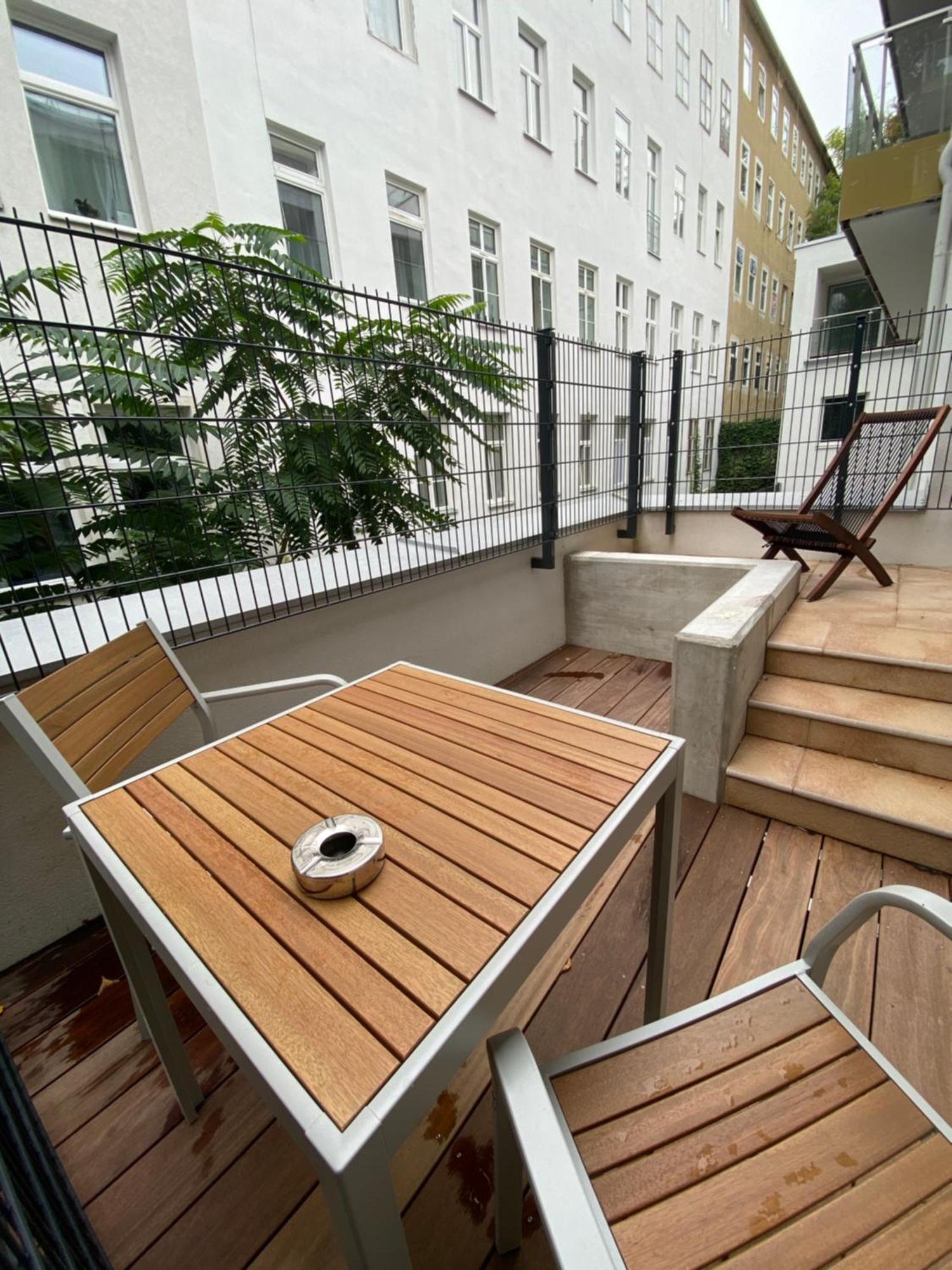 Steiner Residences Vorgartenstrasse Apartment