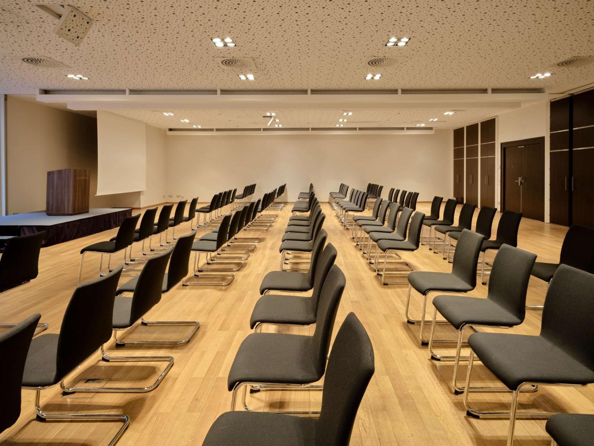 Hotel Flemings Wien-stadthalle 4*