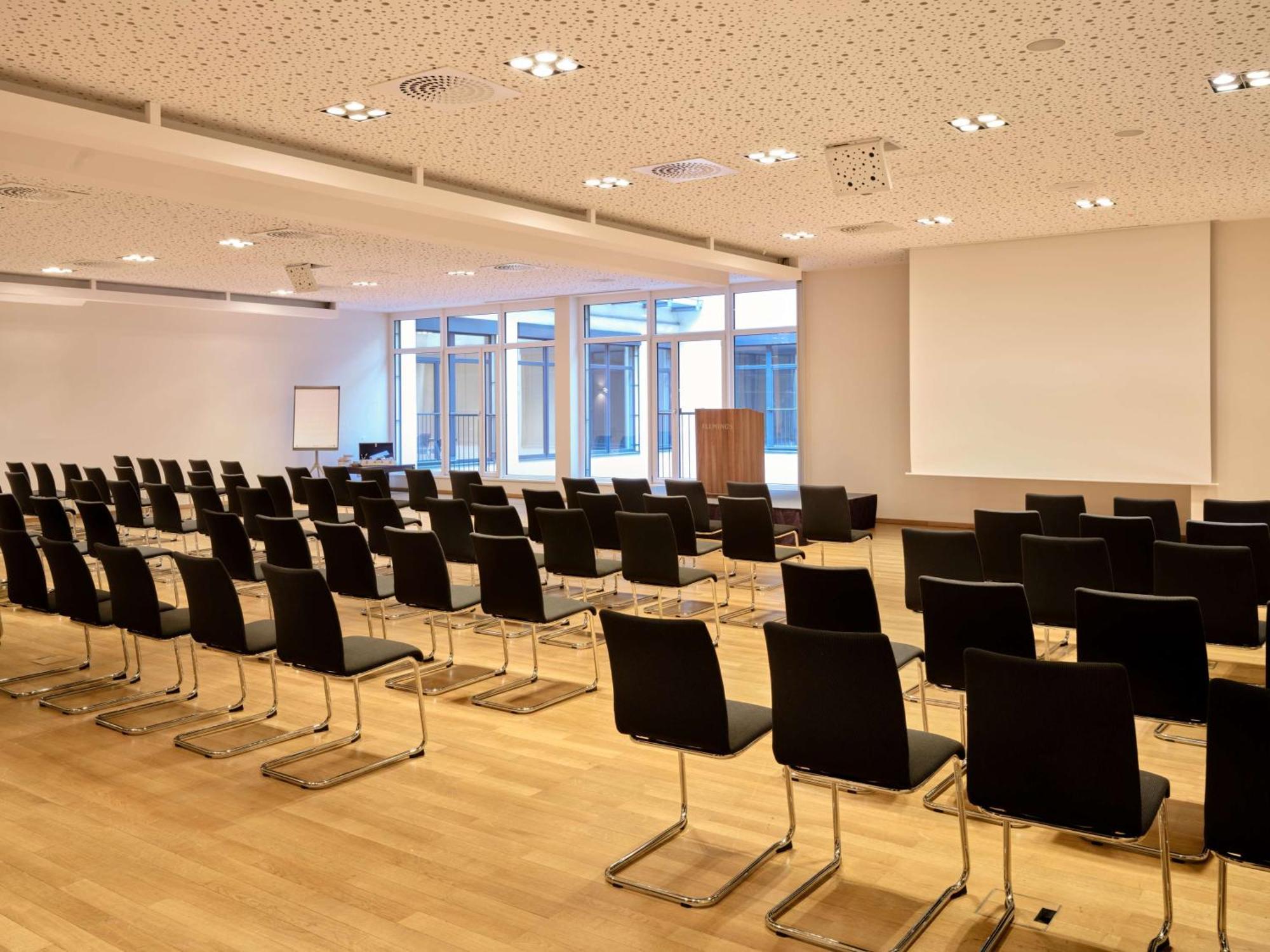 Hotel Flemings Wien-stadthalle 4*
