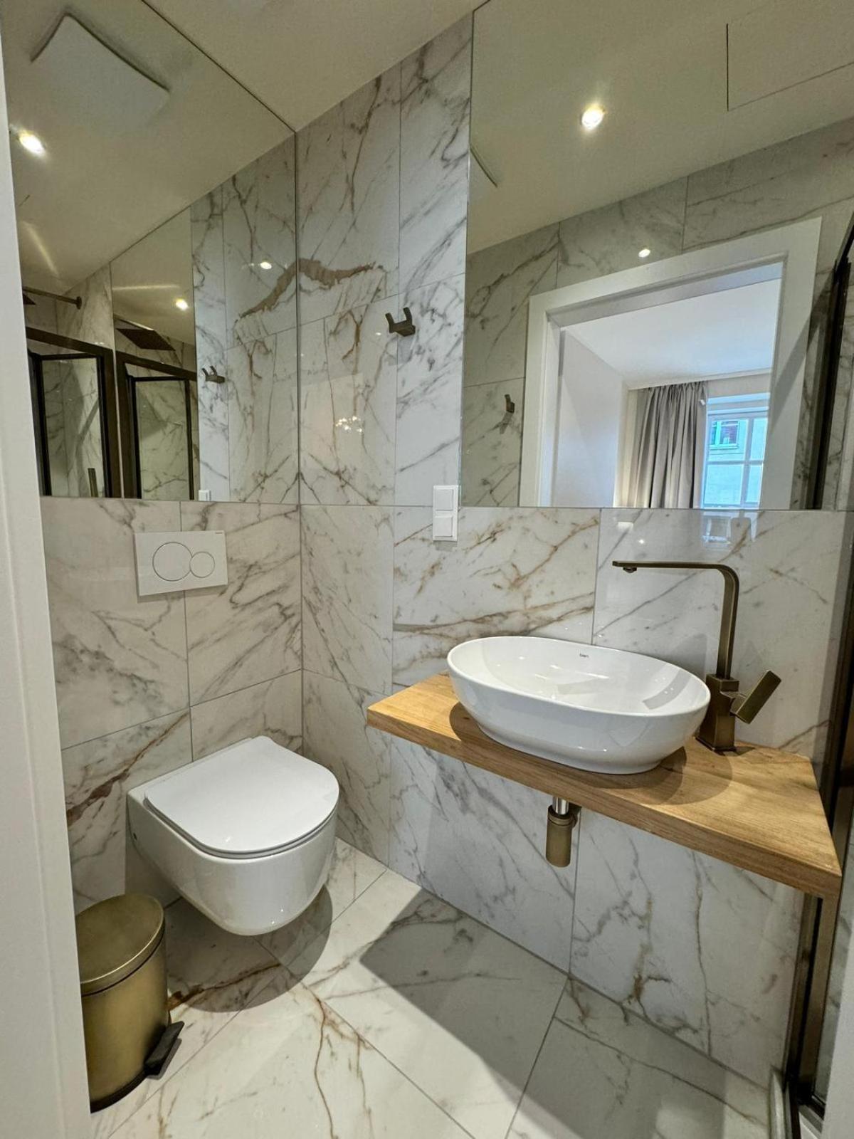 Easy By Stadtpark - Newly Renovated Hotel *