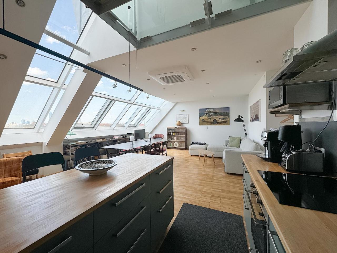 360 View Loft 3