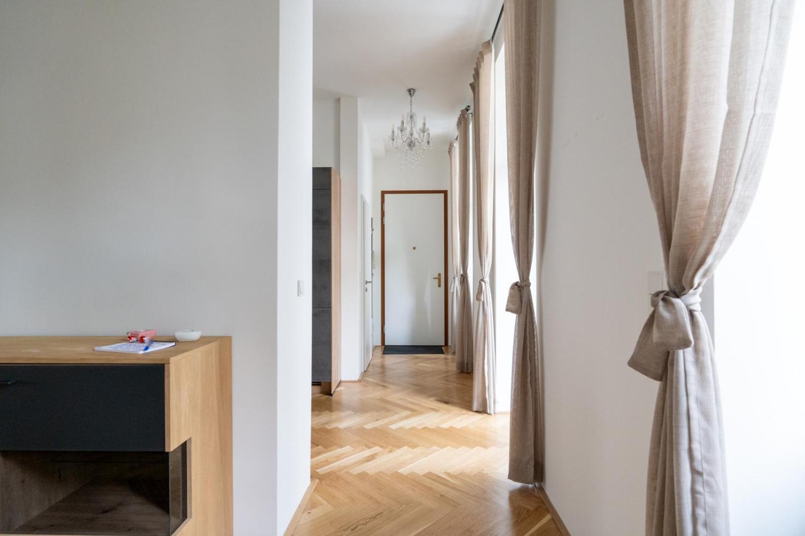 Luxurious Viennese Old Style * Vienna