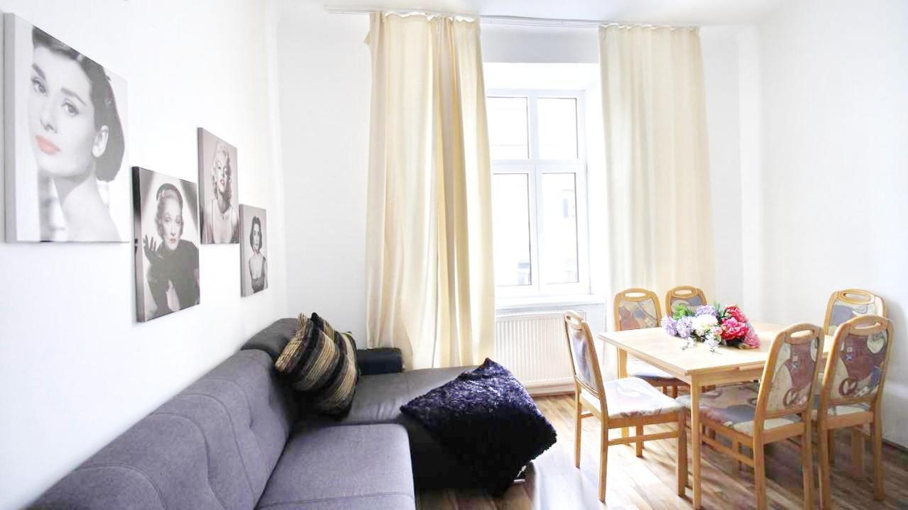 Comfortable Near Schoenbrunn Palace Hl