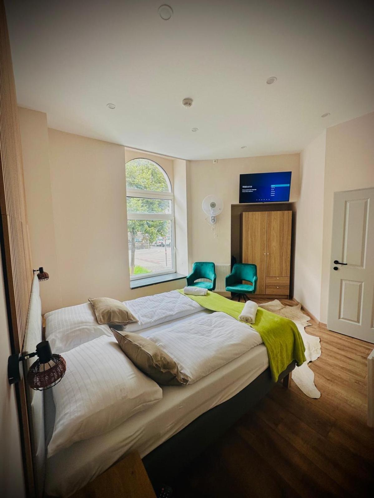 4-br Apt, Ideal For Groups, 6-min To Stadthalle Wien