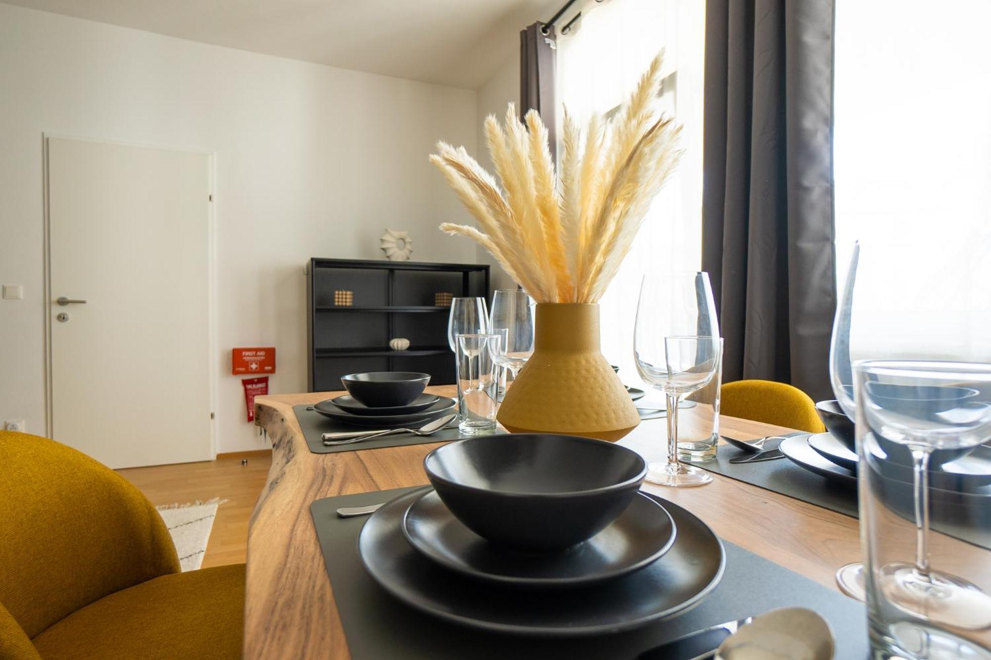 Bright Stylish With A Huge Terrace In A Location Apartment *