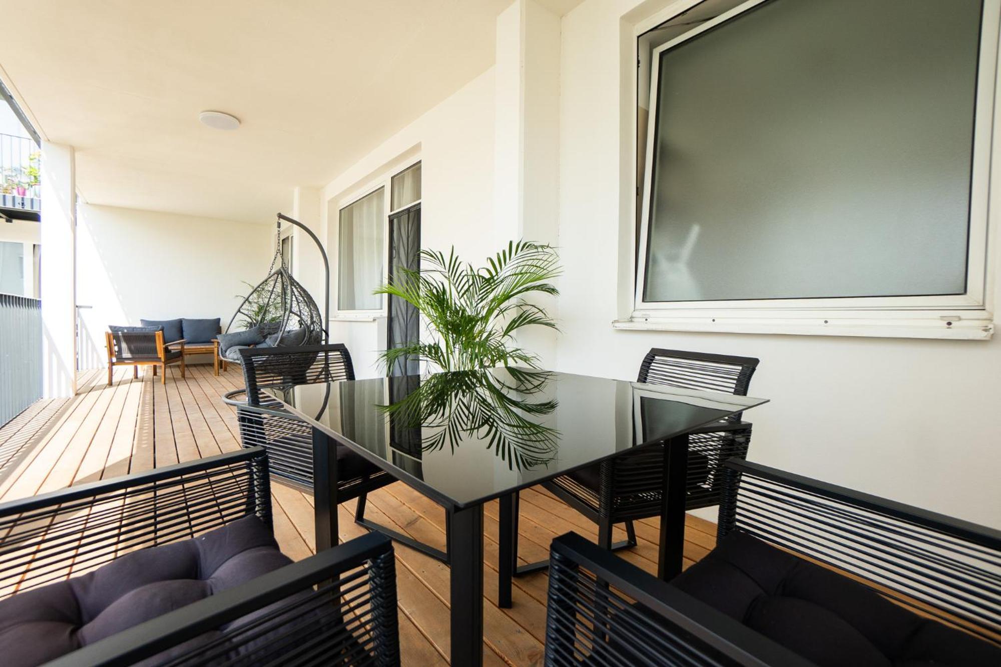 Bright Stylish With A Huge Terrace In A Location Apartment *