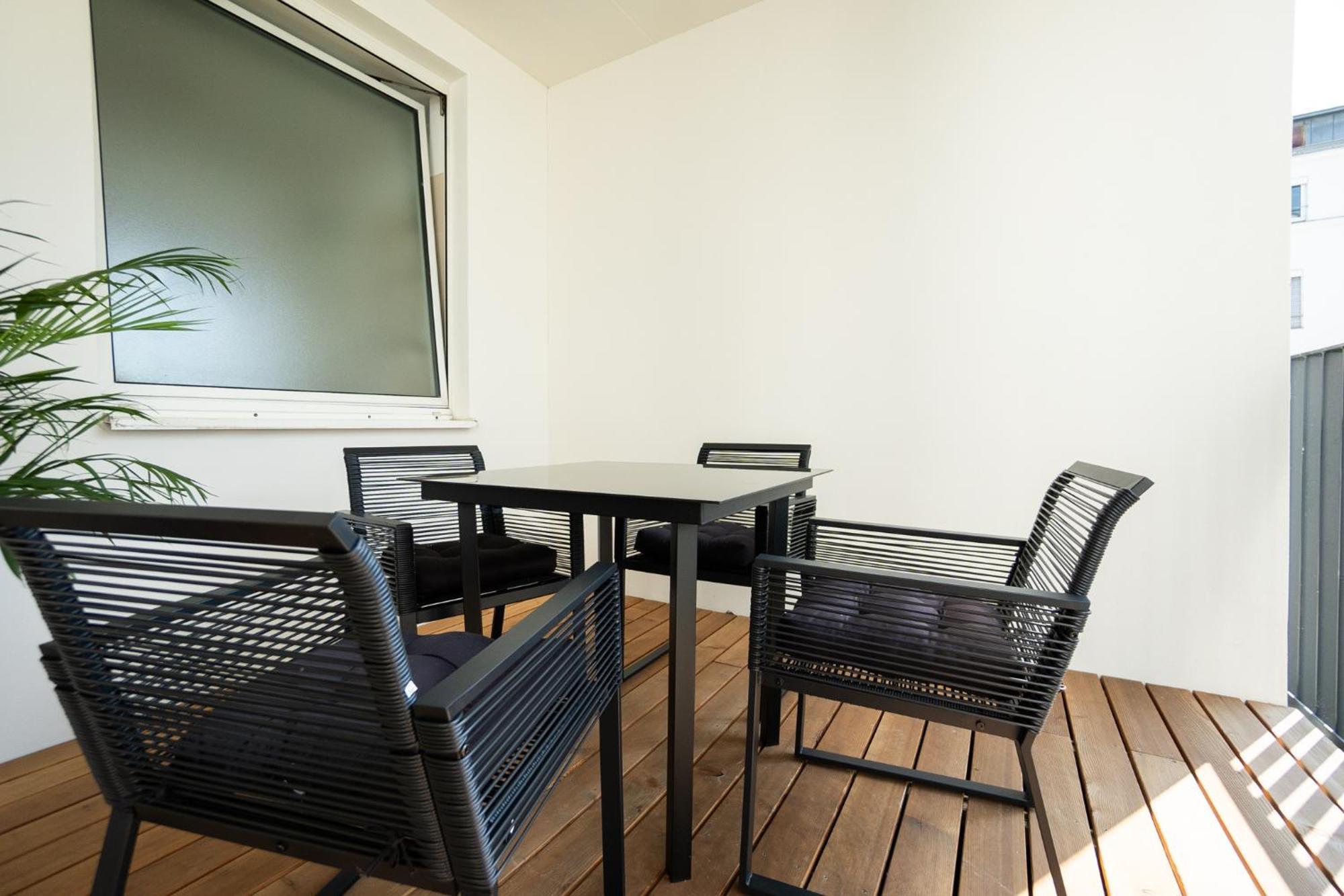 Apartment Bright Stylish With A Huge Terrace In A Location *