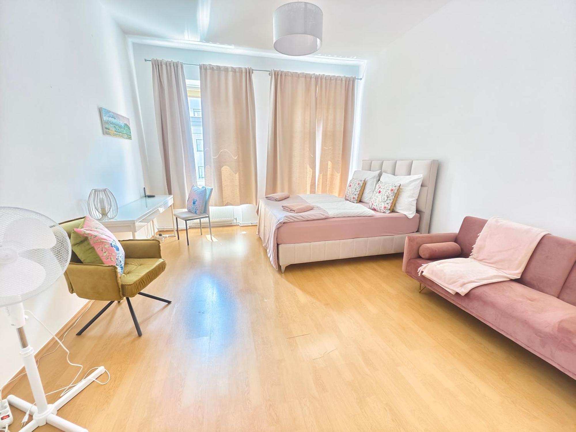 Apartment The Rose - Near Schoenbrunn Palace Vienna
