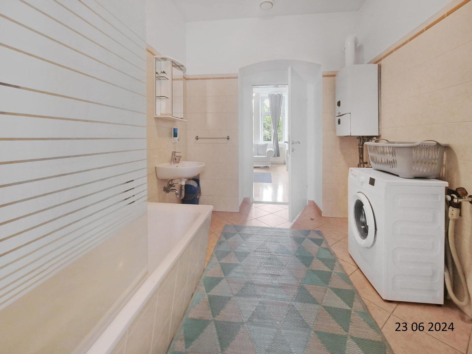 Three-bedroom Delight, King-size Beds * Wien