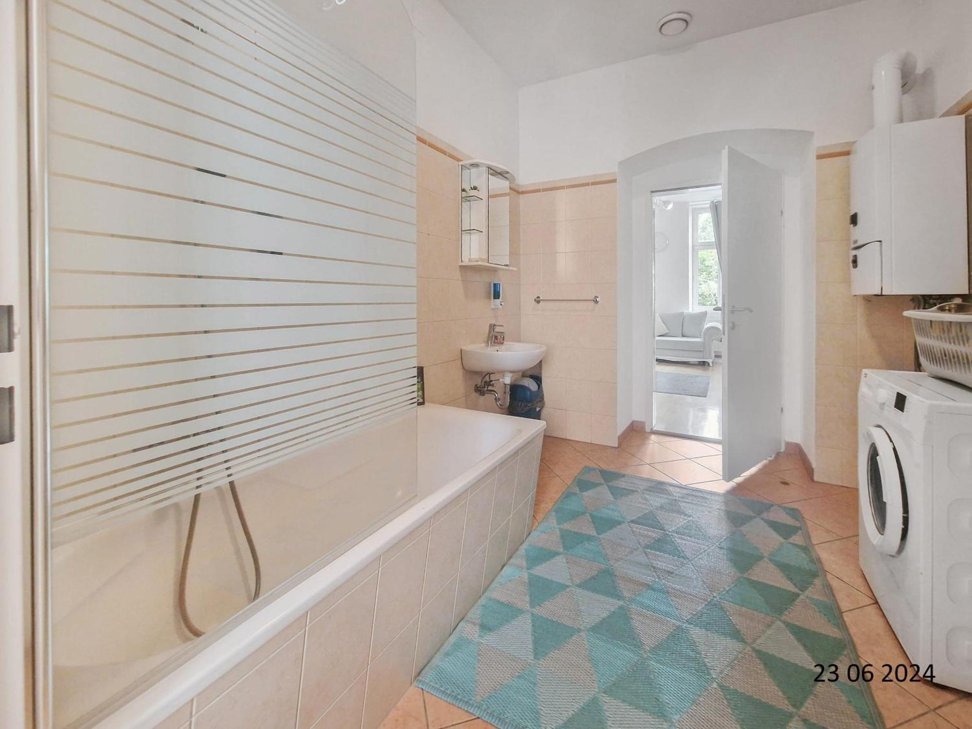 Three-bedroom Delight, King-size Beds *