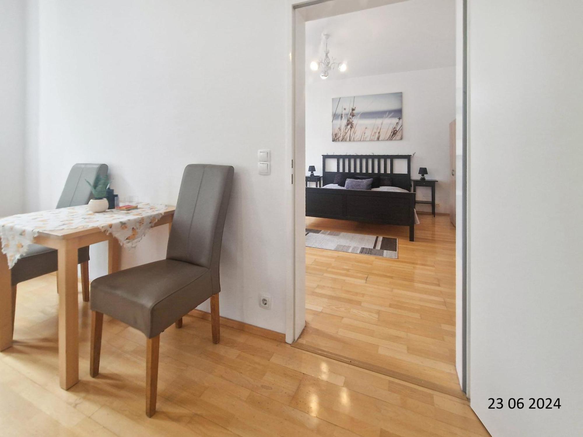 Three-bedroom Delight, King-size Beds * Wien