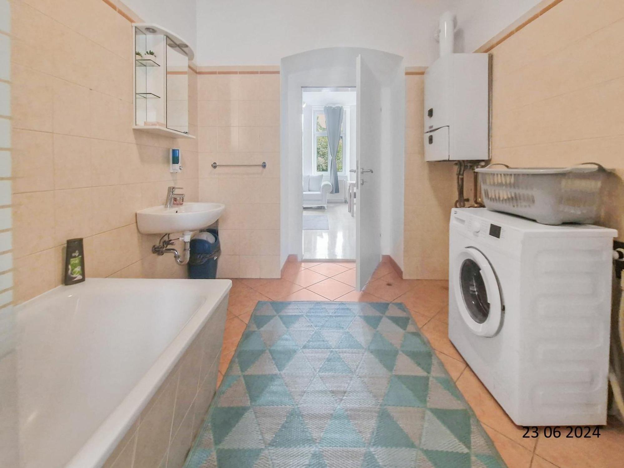 Apartment Three-bedroom Delight, King-size Beds *
