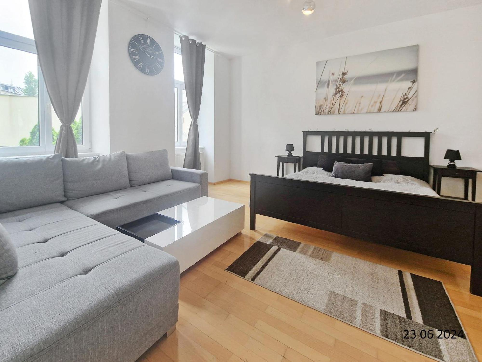 Three-bedroom Delight, King-size Beds * Wien