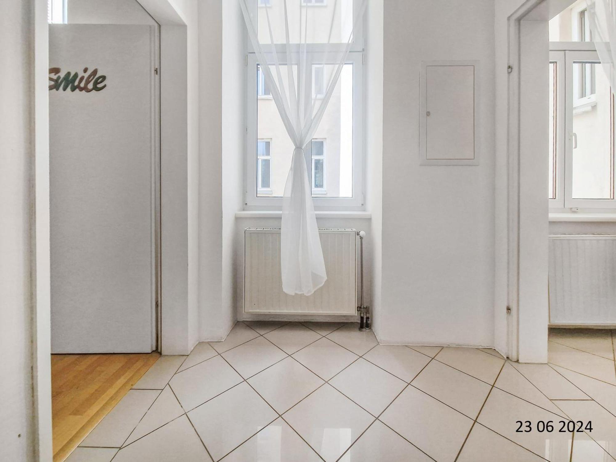 Three-bedroom Delight, King-size Beds Wien