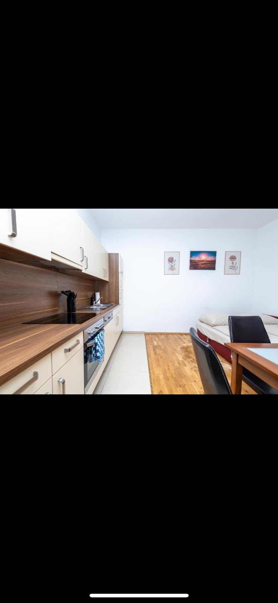 Crystal Apartment
