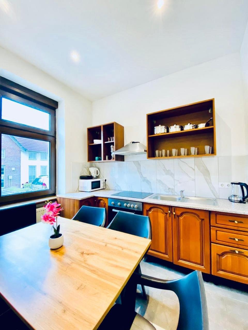 3br Shared Apt, Ideal Up To 6p, 15-min To Stammersdorf Apartment Wien