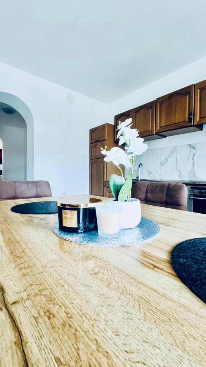 Spacious 4br Apt, Up To 15p 15min To Danube River Apartamento *