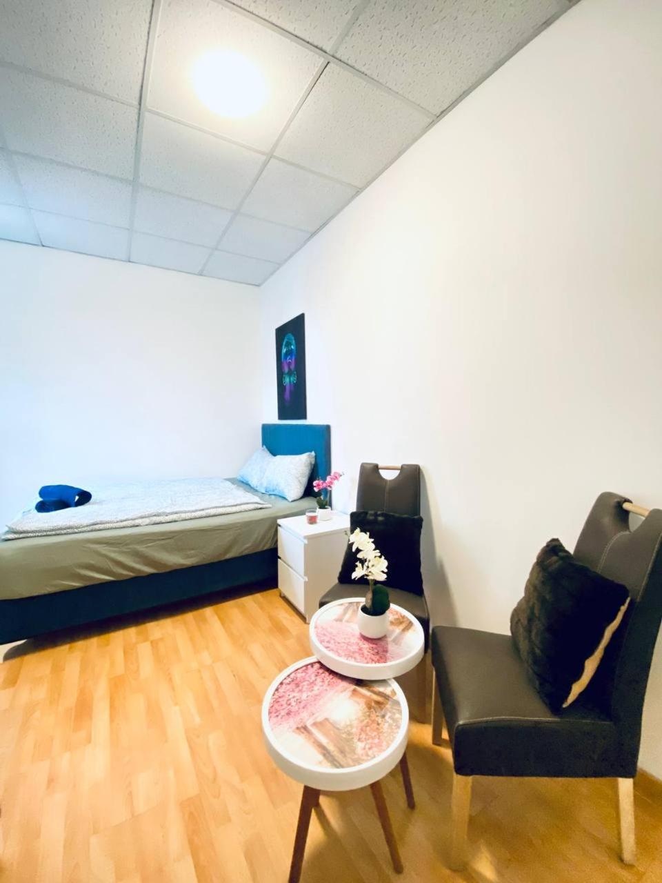 Comfortable In The 23rd District Of Fr2 Wien