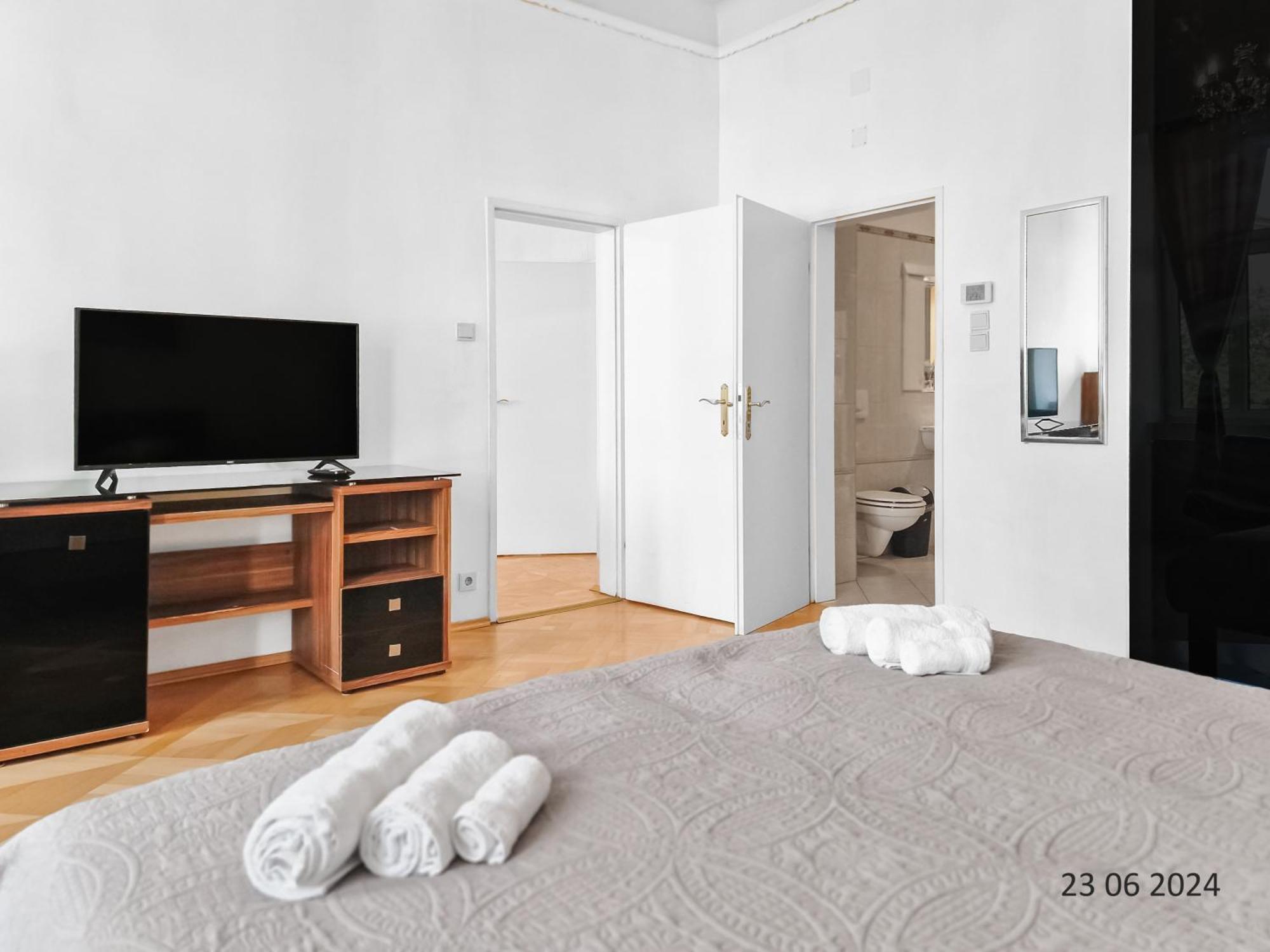 Four-bedroom, Four King-size Comfort Apartamento Viena