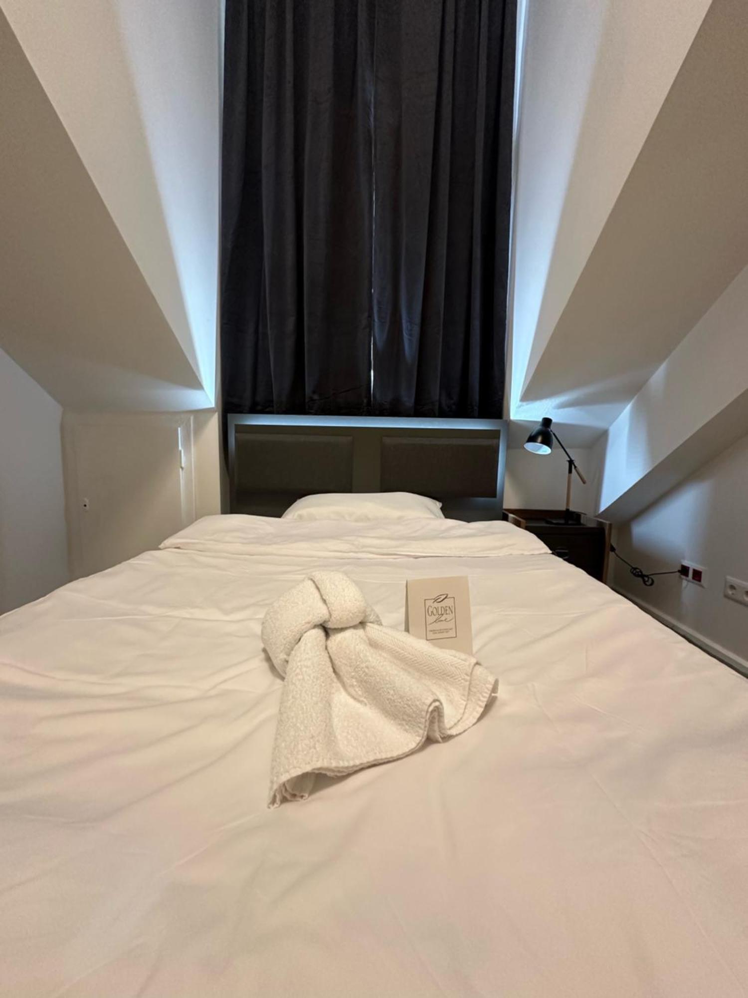 Private In Center Of Apartment *