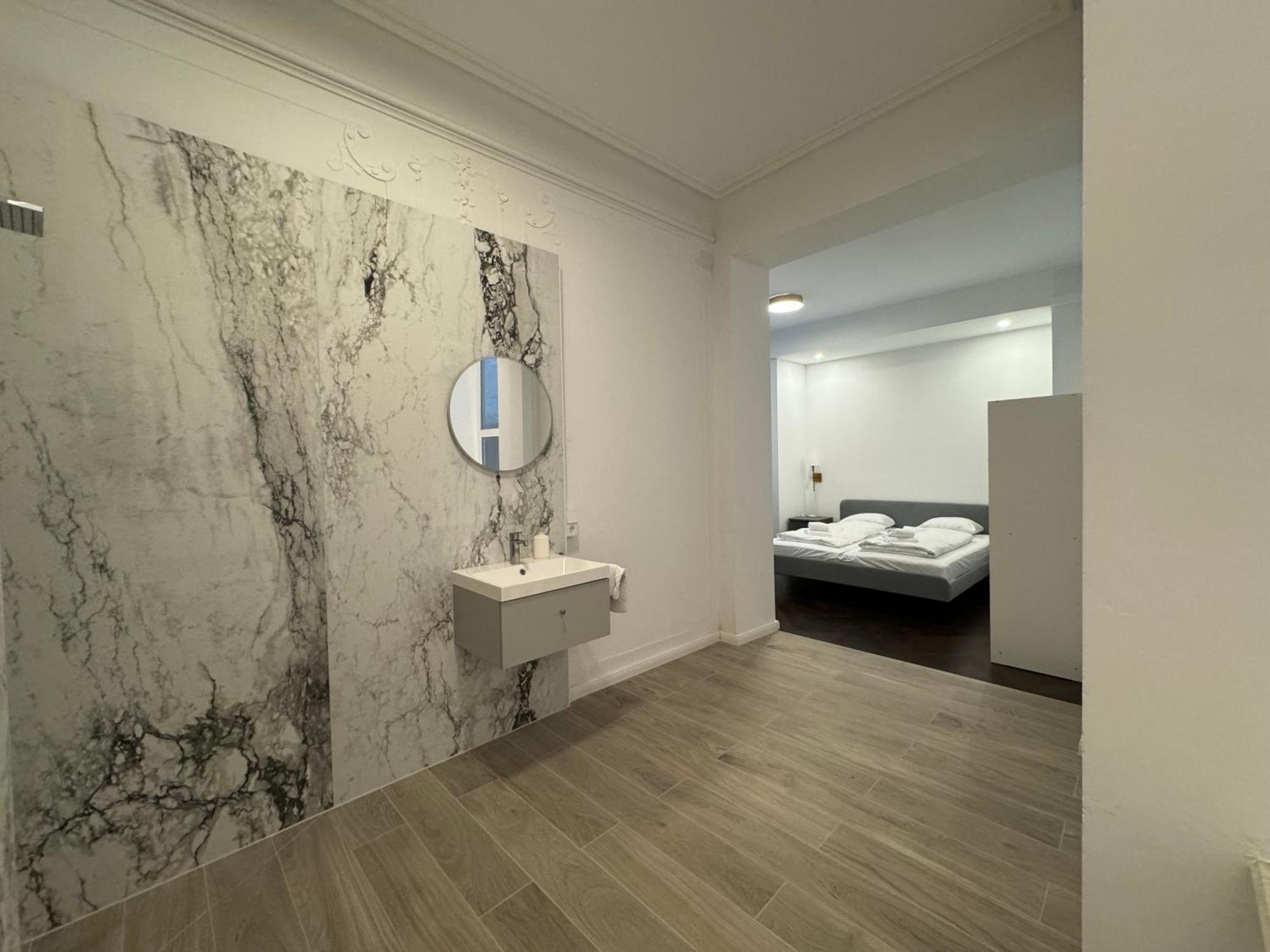Luxurious In The Centre Of