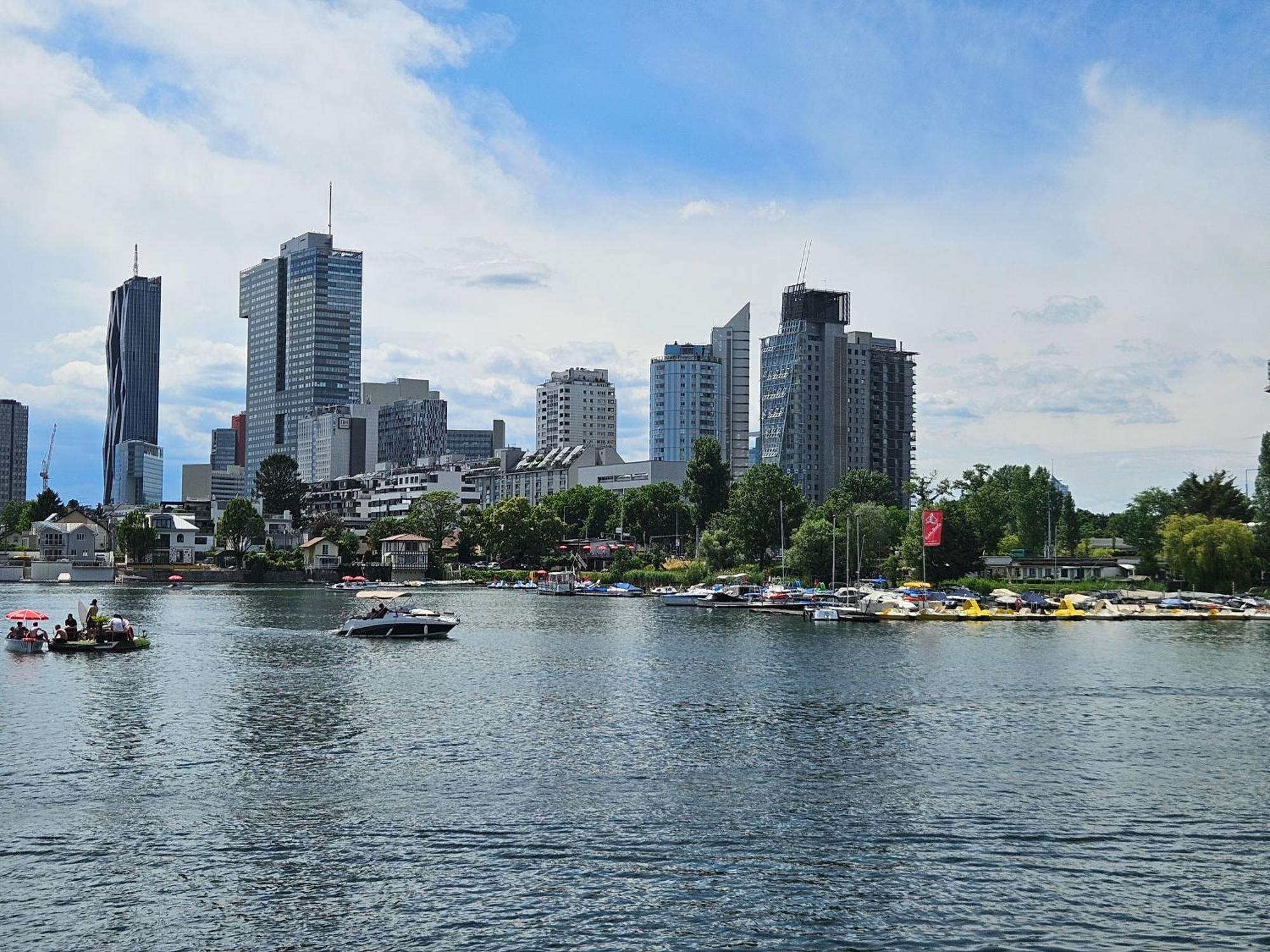Apartment Yuki's Place - Un-vic, Danube And Subway Near To Downtown *