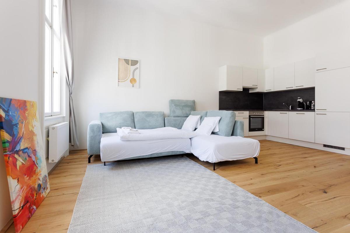 4ty3 - Stadtpark Is Calling Apartamento *